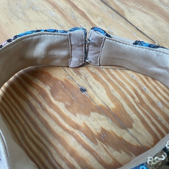 VTG Social Code Sequin Halter Top Cropped Size 11 Medium - Picture 7 of 13